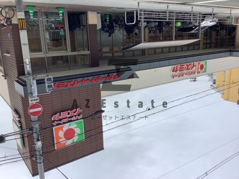 スーパー